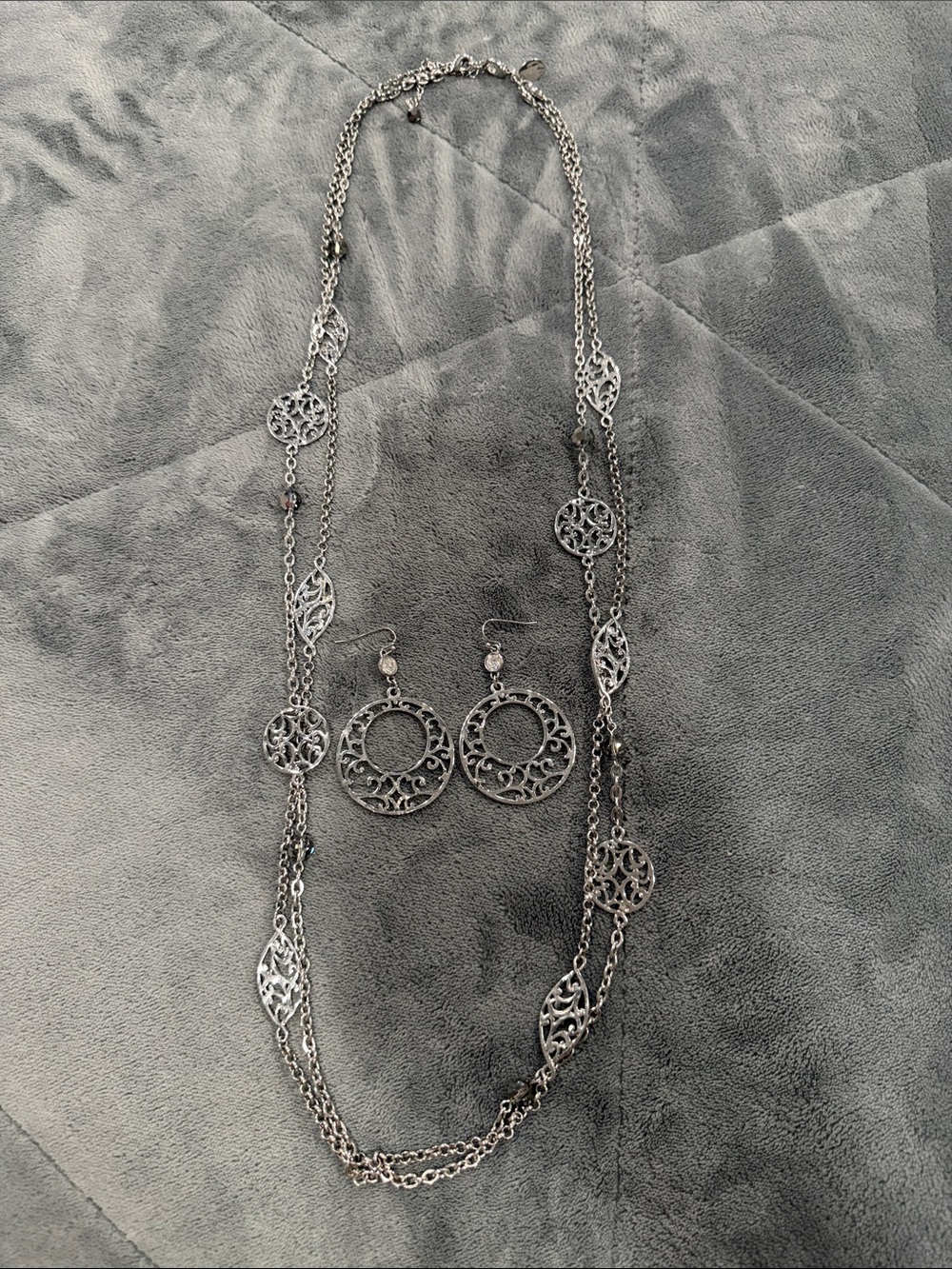 White House Black Market Silver Filigree Layered Necklace with Matching Earrings